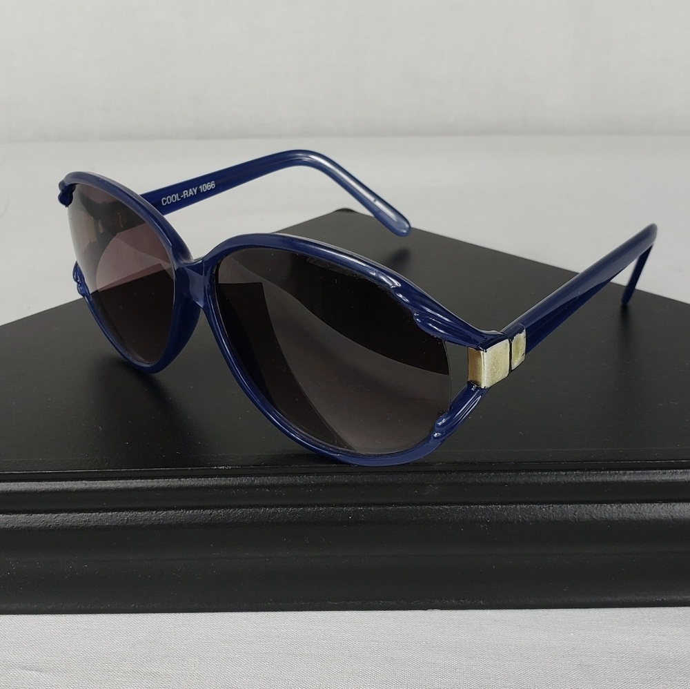 Vintage Cool-Ray Navy Oversized Sunglasses
